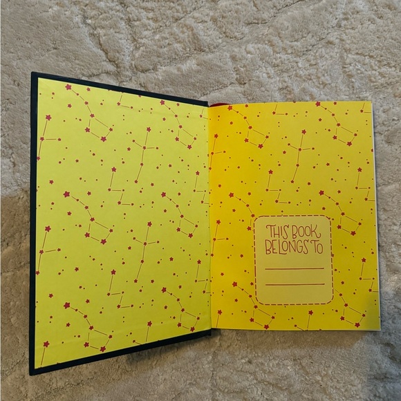 Goodnight Stories for Rebel Girls hardcover book - Picture 2 of 3